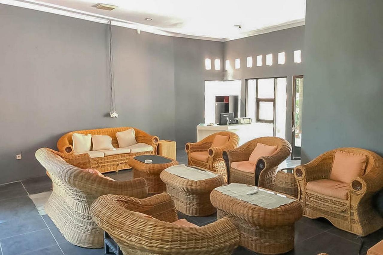 Taman Wisata Siwalk Cottage Syariah Cirebon Exteriör bild